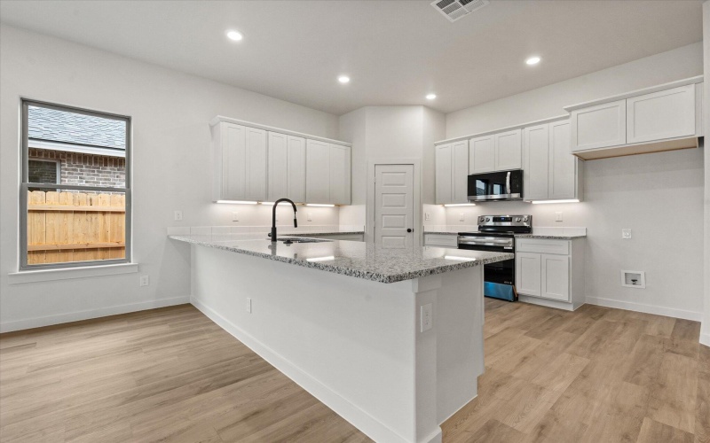 2911 Harvest Avenue, Wolfforth, TX 79382, 3 Habitaciones Habitaciones , ,2 BañosBaños,Residential,En Venta,2911 Harvest Avenue,0,202561009