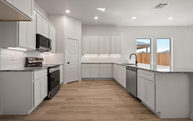 701 E 30th Street, Wolfforth, TX 79382, 3 Habitaciones Habitaciones , ,2 BañosBaños,Residential,En Venta,701 E 30th Street,0,202561012