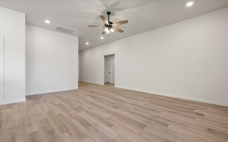 703 E 30th Street, Wolfforth, TX 79382, 3 Bedrooms Bedrooms, ,2 BathroomsBathrooms,Residential,For Sale,703 E 30th Street,0,202561013