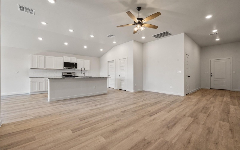 703 E 30th Street, Wolfforth, TX 79382, 3 Bedrooms Bedrooms, ,2 BathroomsBathrooms,Residential,For Sale,703 E 30th Street,0,202561013