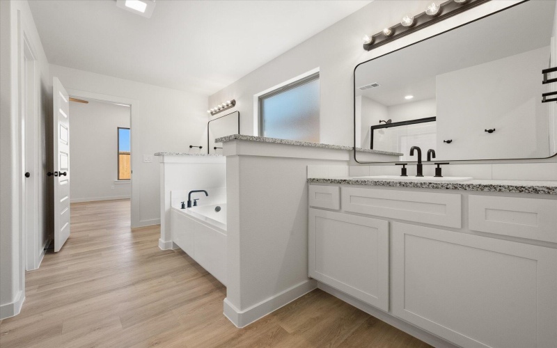 7008 57th Street, Lubbock, TX 79407, 4 Habitaciones Habitaciones , ,2 BañosBaños,Residential,En Venta,7008 57th Street,0,202561015