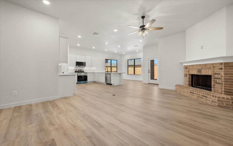 7008 57th Street, Lubbock, TX 79407, 4 Habitaciones Habitaciones , ,2 BañosBaños,Residential,En Venta,7008 57th Street,0,202561015