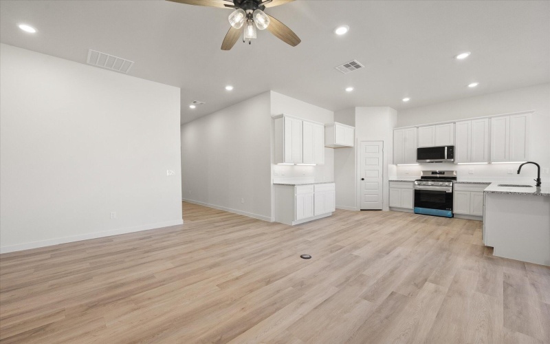 7008 57th Street, Lubbock, TX 79407, 4 Habitaciones Habitaciones , ,2 BañosBaños,Residential,En Venta,7008 57th Street,0,202561015