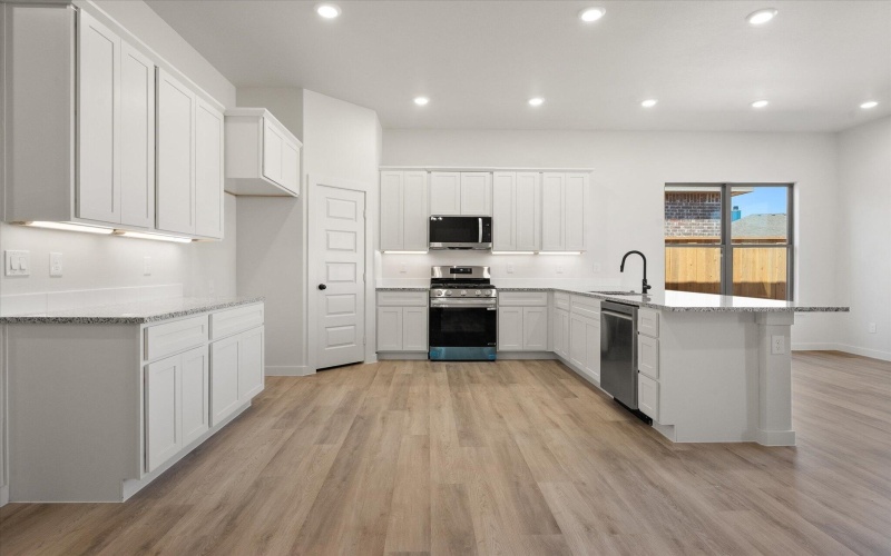 7008 57th Street, Lubbock, TX 79407, 4 Habitaciones Habitaciones , ,2 BañosBaños,Residential,En Venta,7008 57th Street,0,202561015