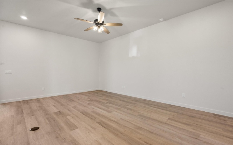 7220 8th Street, Lubbock, TX 79416, 3 Habitaciones Habitaciones , ,2 BañosBaños,Residential,En Venta,7220 8th Street,0,202561022