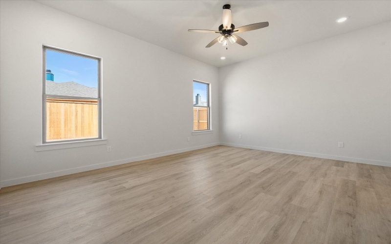 7014 57th Street, Lubbock, TX 79407, 4 Habitaciones Habitaciones , ,2 BañosBaños,Residential,En Venta,7014 57th Street,0,202561032