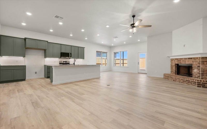 7014 57th Street, Lubbock, TX 79407, 4 Habitaciones Habitaciones , ,2 BañosBaños,Residential,En Venta,7014 57th Street,0,202561032