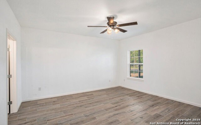1615 N guadalupe, Seguin, TX 78155, 3 Bedrooms Bedrooms, ,2 BathroomsBathrooms,Residential,For Sale,1615 N guadalupe,0,1910538