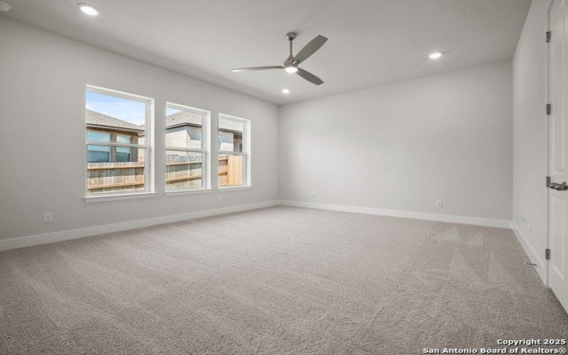 105 Allin Oaks, Universal City, TX 78148-3464, 4 Habitaciones Habitaciones , ,3 BañosBaños,Residential,En Venta,105 Allin Oaks,0,1850448