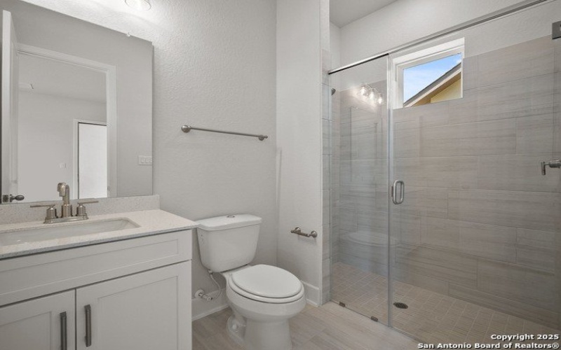 105 Allin Oaks, Universal City, TX 78148-3464, 4 Habitaciones Habitaciones , ,3 BañosBaños,Residential,En Venta,105 Allin Oaks,0,1850448