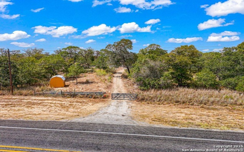 914 Swallows Ln, Seguin, TX 78155, 4 Bedrooms Bedrooms, ,2 BathroomsBathrooms,Residential,For Sale,914 Swallows Ln,0,1910339