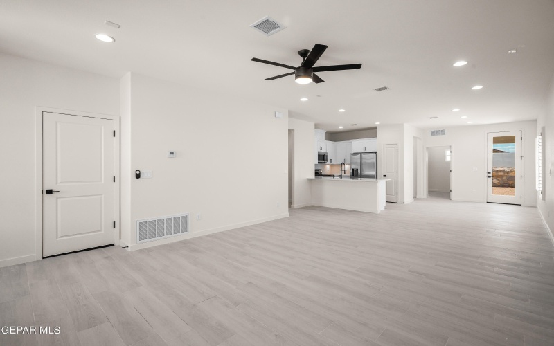 3705 Bob Snead Drive, El Paso, TX 79938, 3 Bedrooms Bedrooms, ,2 BathroomsBathrooms,Residential,For Sale,3705 Bob Snead Drive,921734