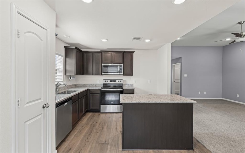 9936 Voyager Lane, Fort Worth, TX 76131, 3 Habitaciones Habitaciones , ,2 BañosBaños,Residential,En Venta,9936 Voyager Lane,0,21038095