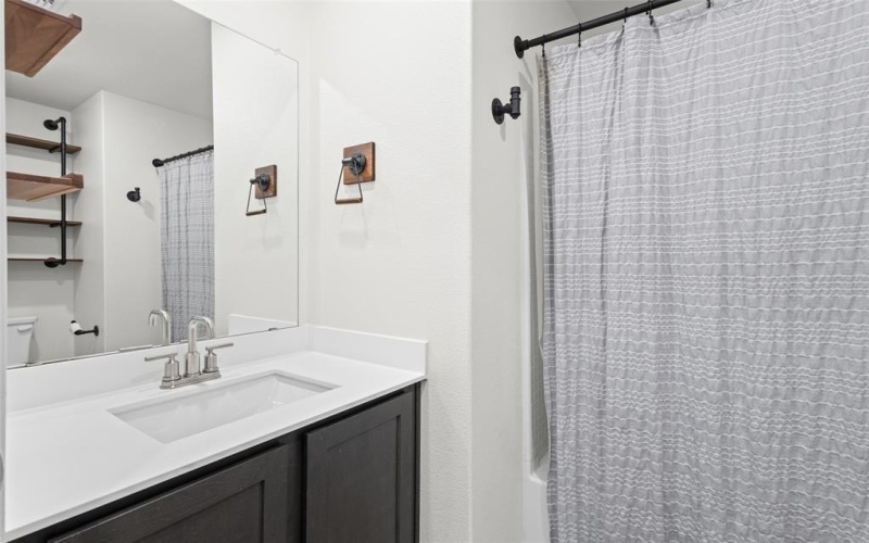 9936 Voyager Lane, Fort Worth, TX 76131, 3 Habitaciones Habitaciones , ,2 BañosBaños,Residential,En Venta,9936 Voyager Lane,0,21038095