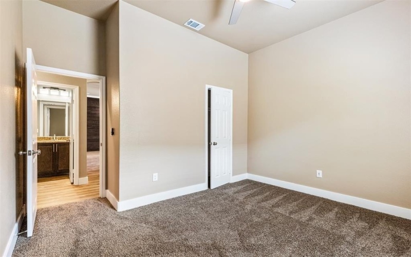 413 Henderson Street, Bonham, TX 75418, 3 Habitaciones Habitaciones , ,2 BañosBaños,Residential,En Venta,413 Henderson Street,0,21055849