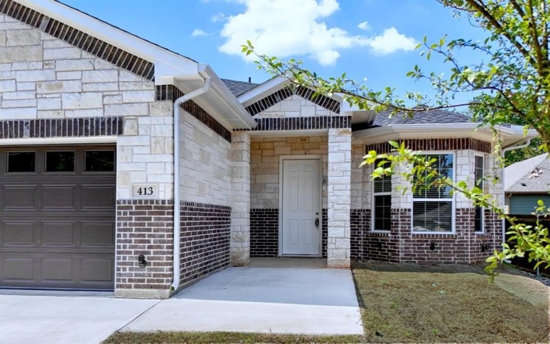 413 Henderson Street, Bonham, TX 75418, 3 Habitaciones Habitaciones , ,2 BañosBaños,Residential,En Venta,413 Henderson Street,0,21055849