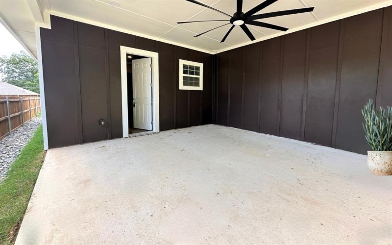 413 Henderson Street, Bonham, TX 75418, 3 Habitaciones Habitaciones , ,2 BañosBaños,Residential,En Venta,413 Henderson Street,0,21055849