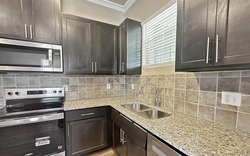 413 Henderson Street, Bonham, TX 75418, 3 Habitaciones Habitaciones , ,2 BañosBaños,Residential,En Venta,413 Henderson Street,0,21055849