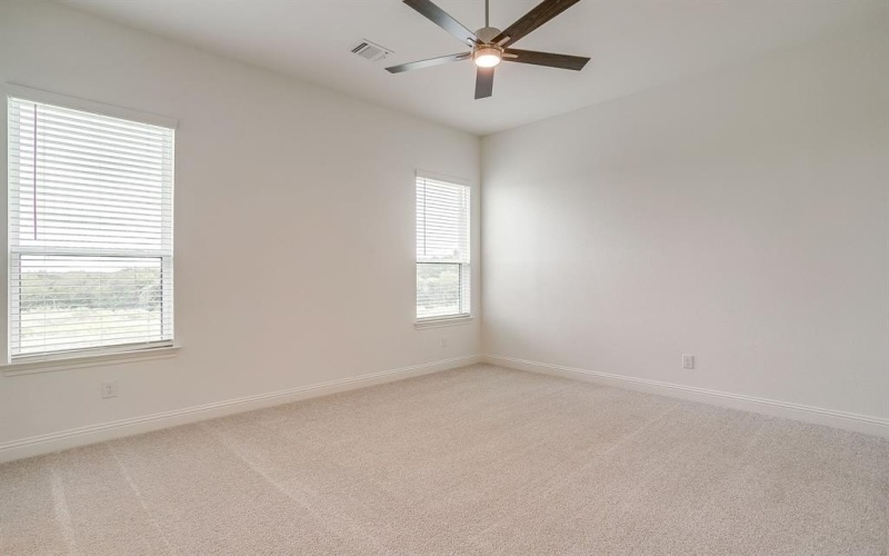 1013 Deer Island Court, Azle, TX 76020, 4 Bedrooms Bedrooms, ,2 BathroomsBathrooms,Residential,For Sale,1013 Deer Island Court,0,21064757