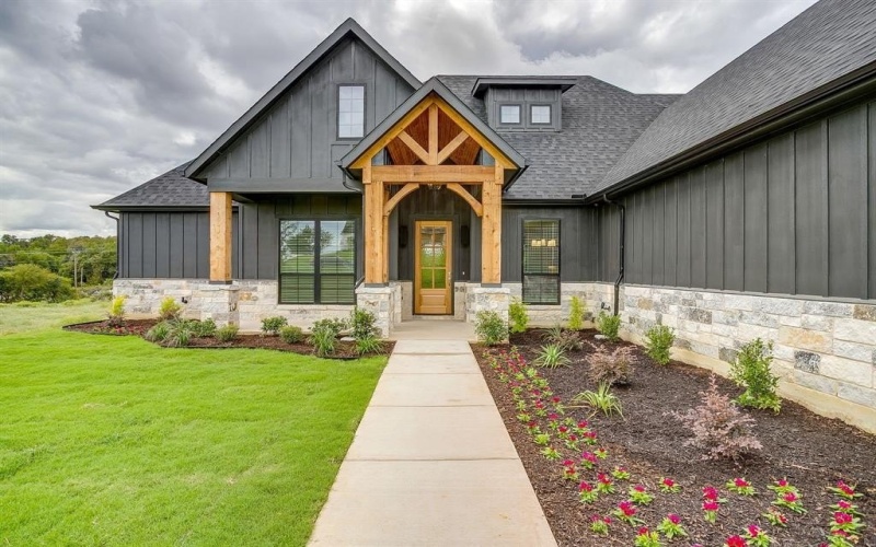 1013 Deer Island Court, Azle, TX 76020, 4 Bedrooms Bedrooms, ,2 BathroomsBathrooms,Residential,For Sale,1013 Deer Island Court,0,21064757