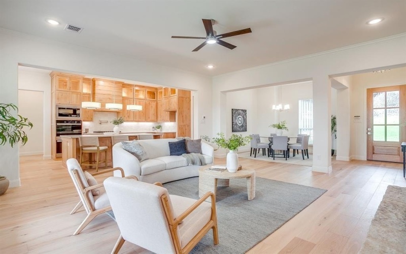 1013 Deer Island Court, Azle, TX 76020, 4 Bedrooms Bedrooms, ,2 BathroomsBathrooms,Residential,For Sale,1013 Deer Island Court,0,21064757