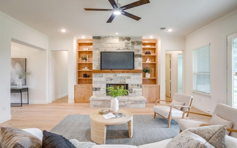 1013 Deer Island Court, Azle, TX 76020, 4 Bedrooms Bedrooms, ,2 BathroomsBathrooms,Residential,For Sale,1013 Deer Island Court,0,21064757