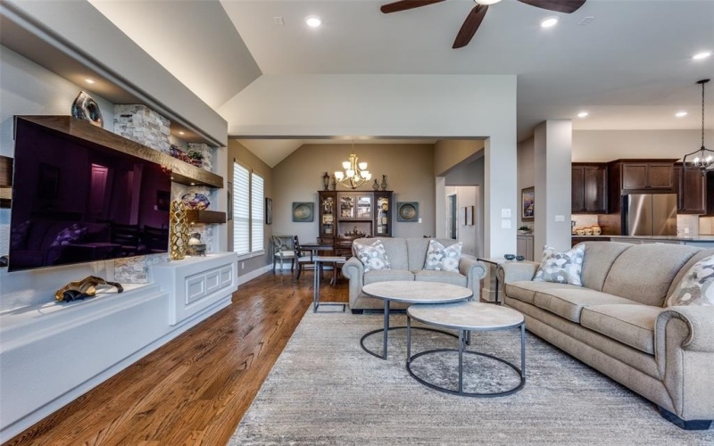 1008 Huffines Boulevard, Wylie, TX 75098, 3 Habitaciones Habitaciones , ,2 BañosBaños,Residential,En Venta,1008 Huffines Boulevard,0,21066791