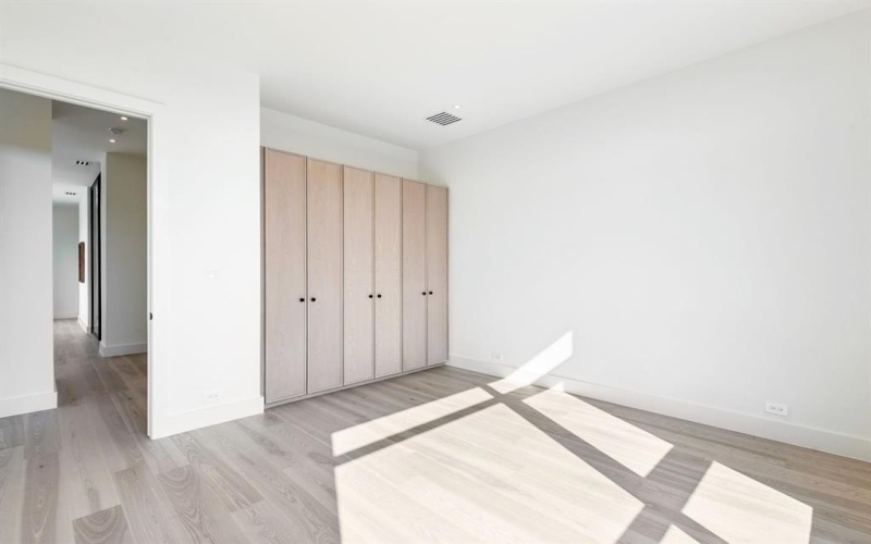 6801 Tyree Street, Dallas, TX 75209, 2 Bedrooms Bedrooms, ,2 BathroomsBathrooms,Residential,For Sale,6801 Tyree Street,0,21069009