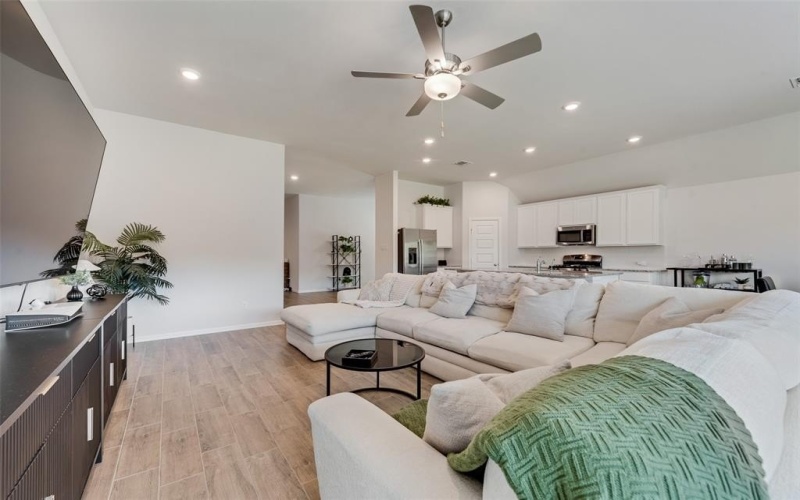 3316 Goshawk Drive, Denton, TX 76208, 4 Bedrooms Bedrooms, ,3 BathroomsBathrooms,Residential,For Sale,3316 Goshawk Drive,0,21069125