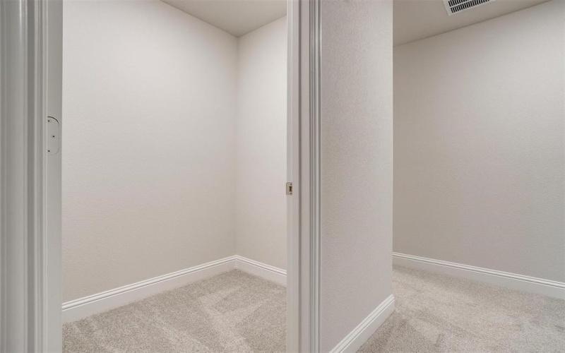 6917 Yellow Hammer Way, Arlington, TX 76001, 3 Habitaciones Habitaciones , ,2 BañosBaños,Residential,En Venta,6917 Yellow Hammer Way,0,21069406