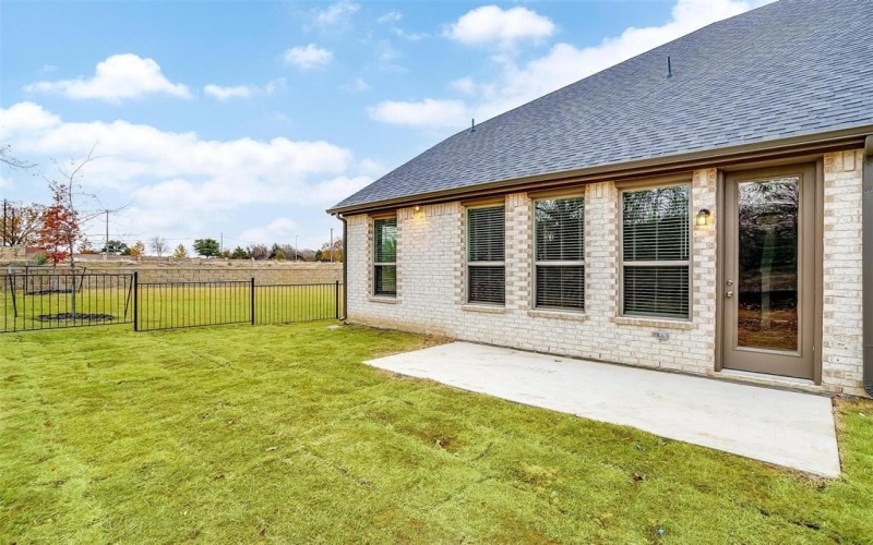 6917 Yellow Hammer Way, Arlington, TX 76001, 3 Habitaciones Habitaciones , ,2 BañosBaños,Residential,En Venta,6917 Yellow Hammer Way,0,21069406