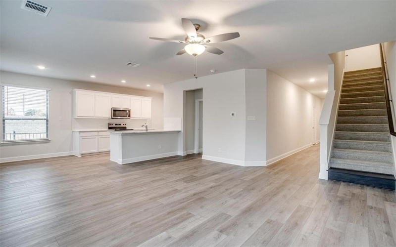 6917 Yellow Hammer Way, Arlington, TX 76001, 3 Habitaciones Habitaciones , ,2 BañosBaños,Residential,En Venta,6917 Yellow Hammer Way,0,21069406