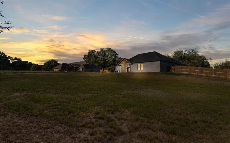 3300 Paradise Lane, Seagoville, TX 75159, 5 Habitaciones Habitaciones , ,3 BañosBaños,Residential,En Venta,3300 Paradise Lane,0,21069540