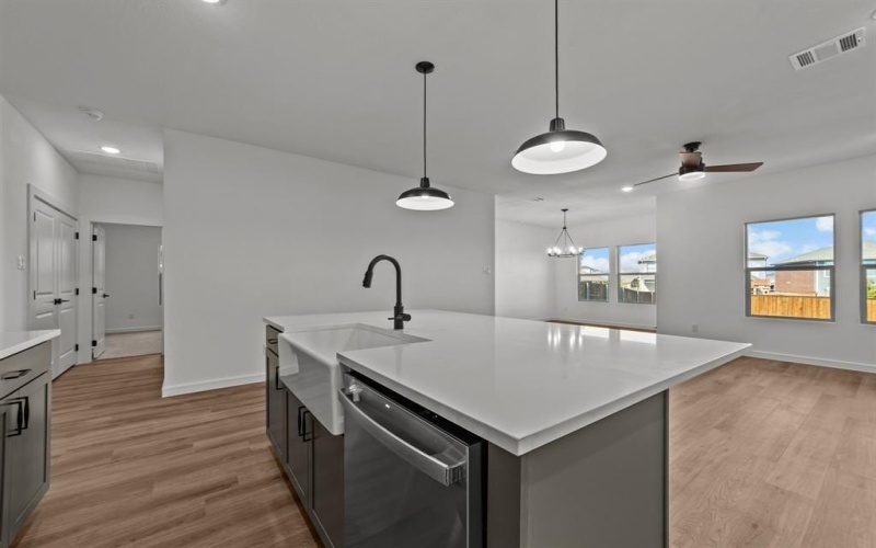 512 Brookside Drive, Van Alstyne, TX 75495, 4 Habitaciones Habitaciones , ,3 BañosBaños,Residential,En Venta,512 Brookside Drive,0,21069586