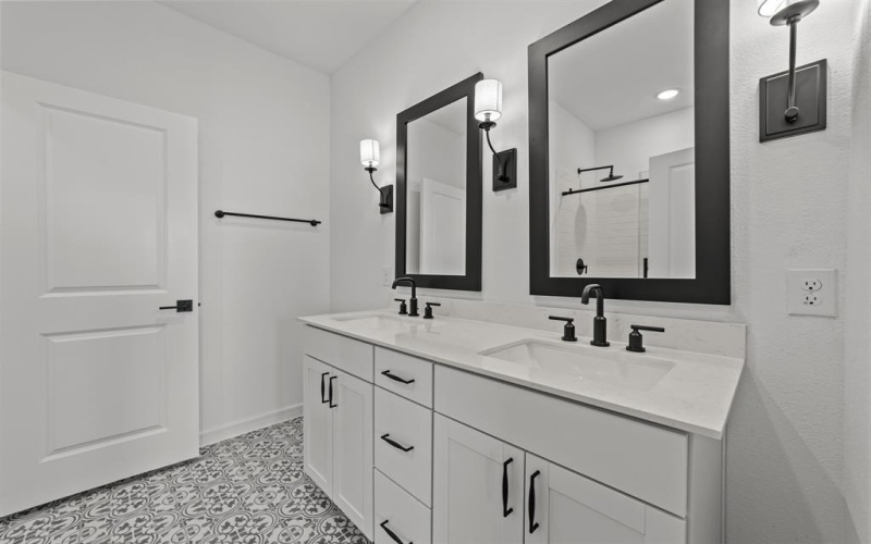 512 Brookside Drive, Van Alstyne, TX 75495, 4 Habitaciones Habitaciones , ,3 BañosBaños,Residential,En Venta,512 Brookside Drive,0,21069586