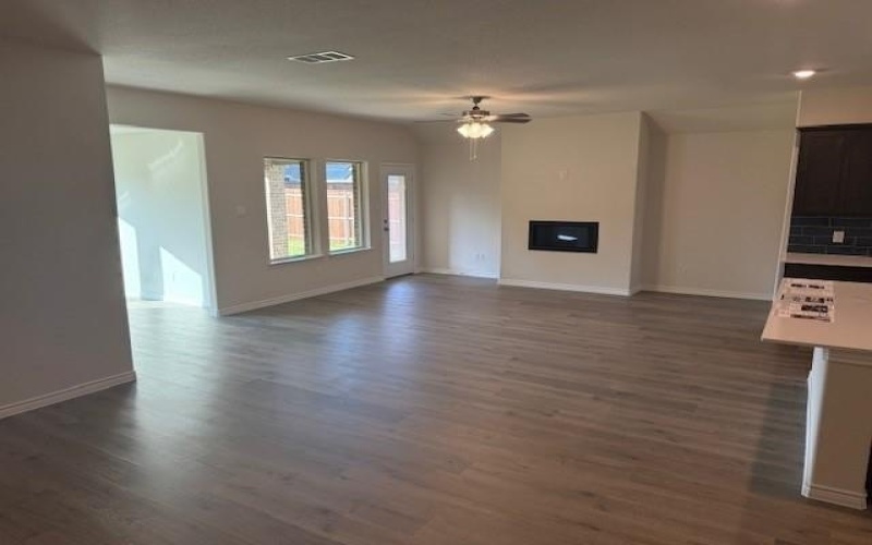 7037 Birdwatch Drive, Garland, TX 75043, 4 Habitaciones Habitaciones , ,2 BañosBaños,Residential,En Venta,7037 Birdwatch Drive,0,21069639