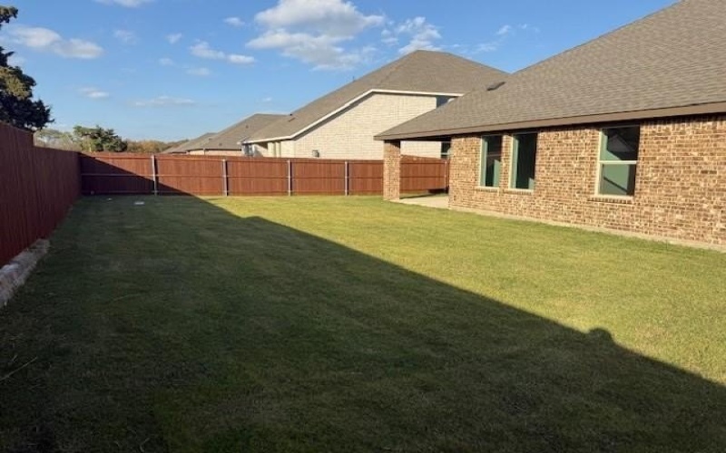 7037 Birdwatch Drive, Garland, TX 75043, 4 Habitaciones Habitaciones , ,2 BañosBaños,Residential,En Venta,7037 Birdwatch Drive,0,21069639