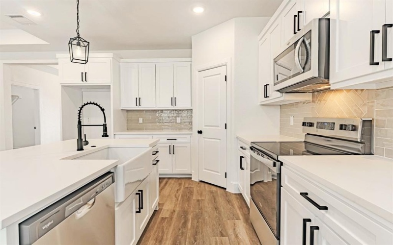 2314 Beverly Drive, Granbury, TX 76048, 3 Bedrooms Bedrooms, ,2 BathroomsBathrooms,Residential,For Sale,2314 Beverly Drive,0,21069672