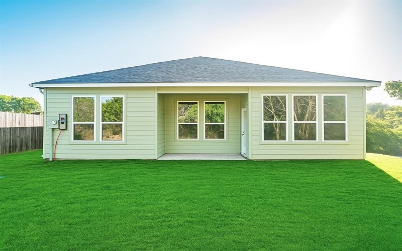 2314 Beverly Drive, Granbury, TX 76048, 3 Bedrooms Bedrooms, ,2 BathroomsBathrooms,Residential,For Sale,2314 Beverly Drive,0,21069672