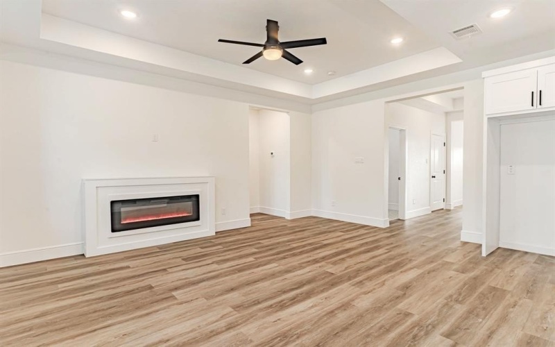 2314 Beverly Drive, Granbury, TX 76048, 3 Bedrooms Bedrooms, ,2 BathroomsBathrooms,Residential,For Sale,2314 Beverly Drive,0,21069672