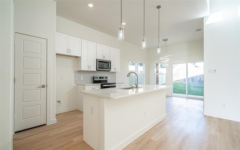 3320 Brazos River Drive, Granbury, TX 76048, 3 Bedrooms Bedrooms, ,2 BathroomsBathrooms,Residential,For Sale,3320 Brazos River Drive,0,21069692