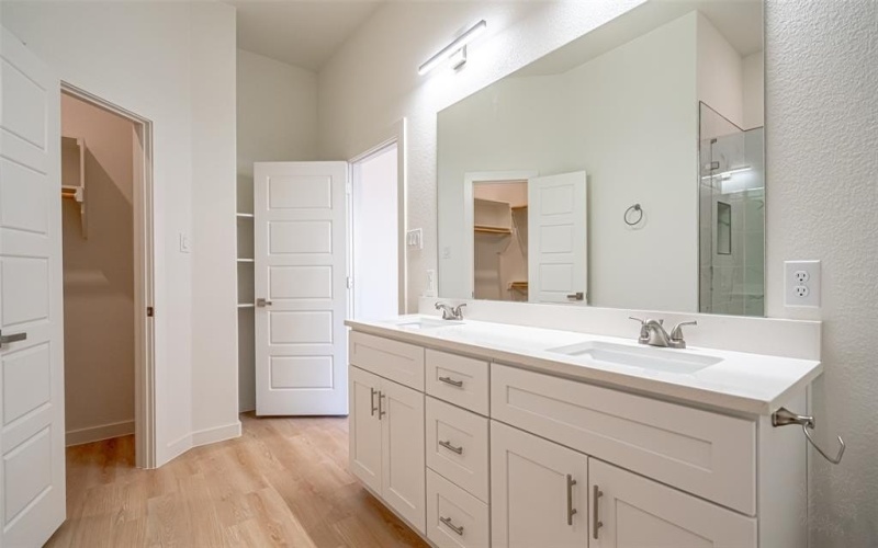 3320 Brazos River Drive, Granbury, TX 76048, 3 Bedrooms Bedrooms, ,2 BathroomsBathrooms,Residential,For Sale,3320 Brazos River Drive,0,21069692