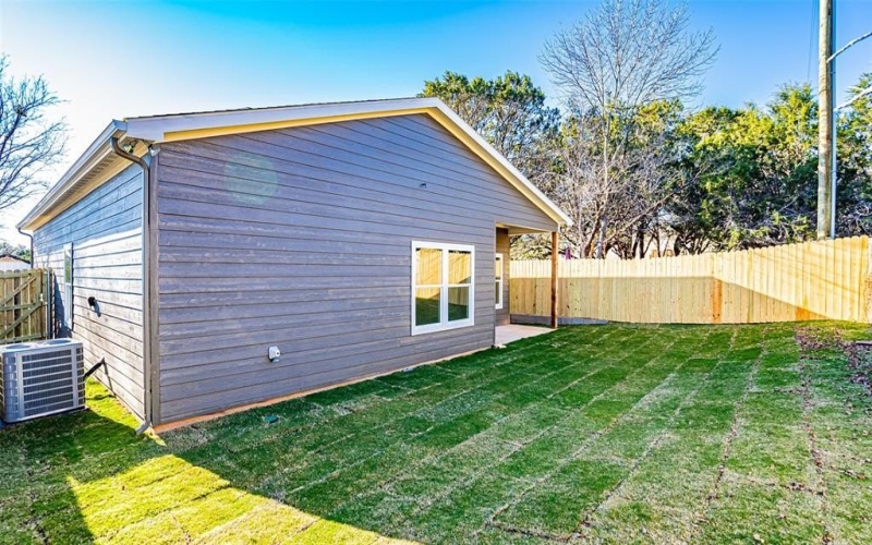 3320 Brazos River Drive, Granbury, TX 76048, 3 Bedrooms Bedrooms, ,2 BathroomsBathrooms,Residential,For Sale,3320 Brazos River Drive,0,21069692