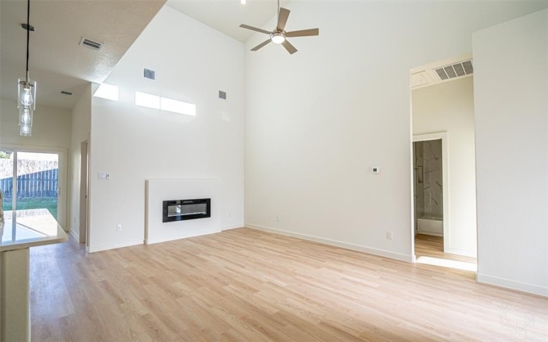 3320 Brazos River Drive, Granbury, TX 76048, 3 Bedrooms Bedrooms, ,2 BathroomsBathrooms,Residential,For Sale,3320 Brazos River Drive,0,21069692