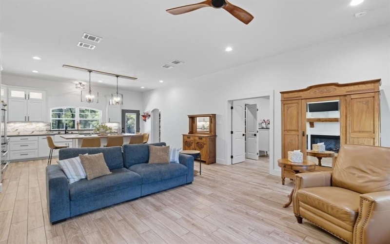 245 Creek Crossing Street, Alvord, TX 76225, 3 Habitaciones Habitaciones , ,2 BañosBaños,Residential,En Venta,245 Creek Crossing Street,0,21069702