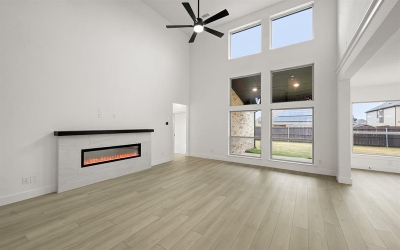 406 Crestview Drive, Midlothian, TX 76065, 6 Habitaciones Habitaciones , ,5 BañosBaños,Residential,En Venta,406 Crestview Drive,0,21069877