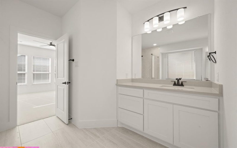 402 Crestview Drive, Midlothian, TX 76065, 5 Bedrooms Bedrooms, ,5 BathroomsBathrooms,Residential,For Sale,402 Crestview Drive,0,21069904