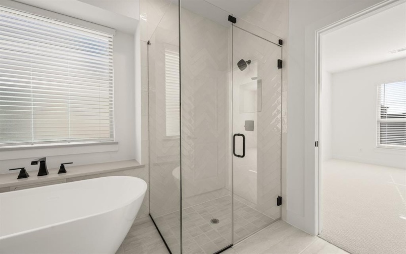 402 Crestview Drive, Midlothian, TX 76065, 5 Bedrooms Bedrooms, ,5 BathroomsBathrooms,Residential,For Sale,402 Crestview Drive,0,21069904