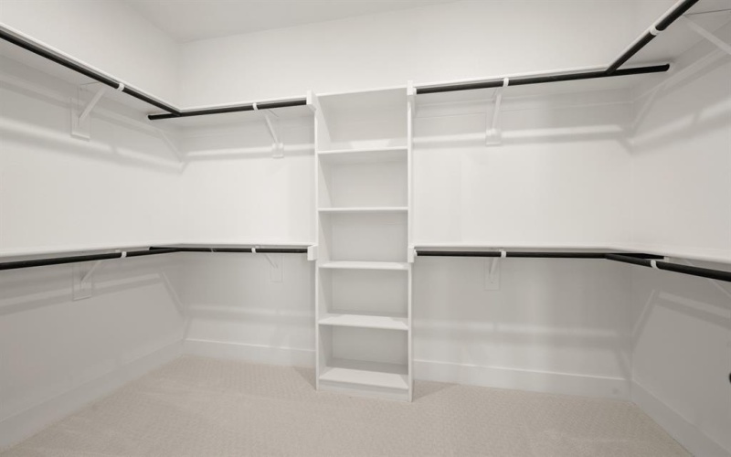 402 Crestview Drive, Midlothian, TX 76065, 5 Bedrooms Bedrooms, ,5 BathroomsBathrooms,Residential,For Sale,402 Crestview Drive,0,21069904