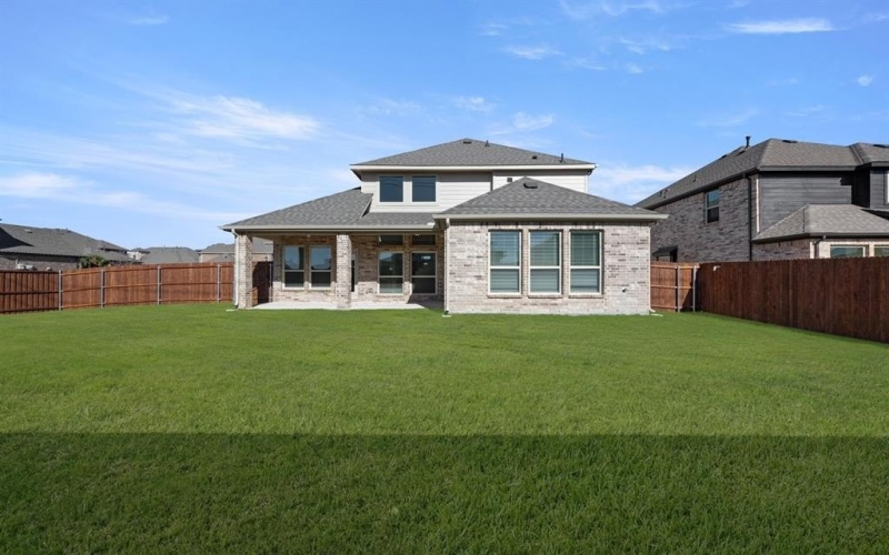 402 Crestview Drive, Midlothian, TX 76065, 5 Bedrooms Bedrooms, ,5 BathroomsBathrooms,Residential,For Sale,402 Crestview Drive,0,21069904